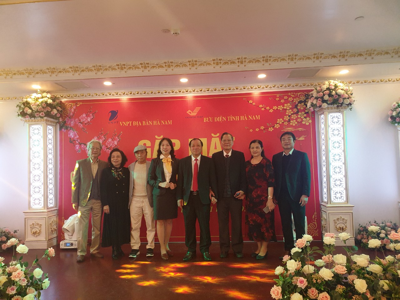 VNPT địa bàn Hà Nam và Bưu điện tỉnh Hà Nam tổ chức gặp mặt cán bộ hưu trí năm 2021 VNPT địa bàn Hà Nam và Bưu điện tỉnh Hà Nam tổ chức gặp mặt cán bộ hưu trí năm 2021